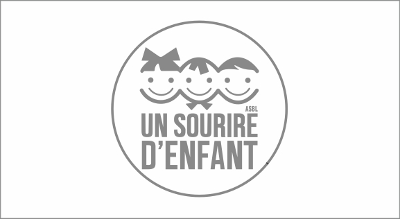 Accueil slide client un sourire pour un enfant